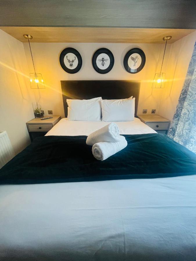 The Poplars Lodge With Hot Tub York Exteriör bild